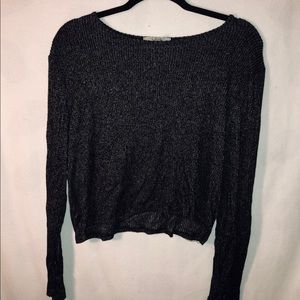 Long sleeve crop